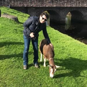 Meet your Posher, Sharon